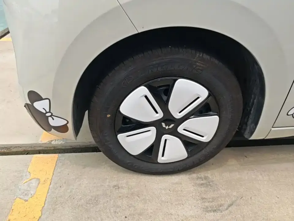 Wuling MINIEV
