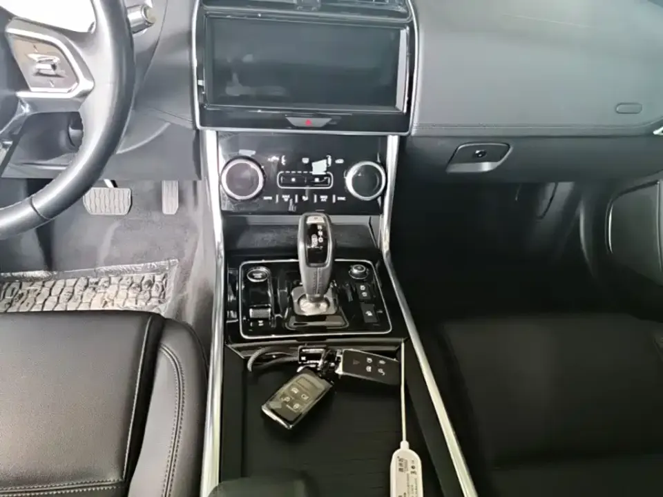 Jaguar XEL