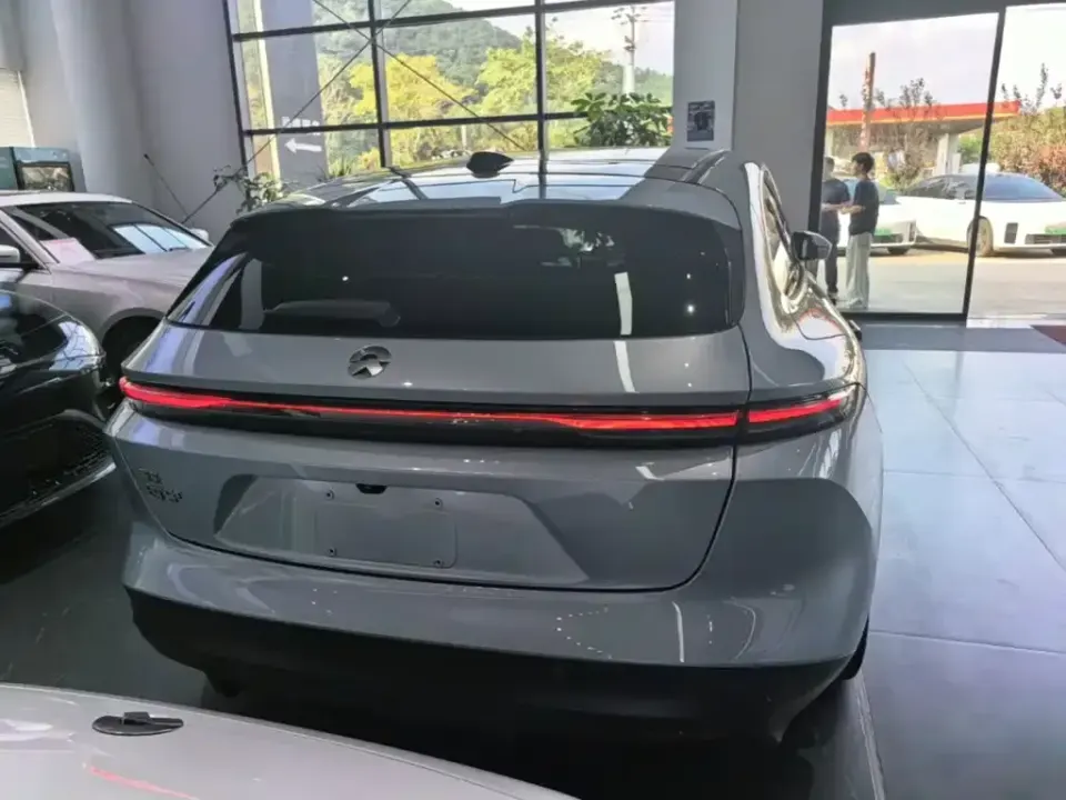 Nio ET5T