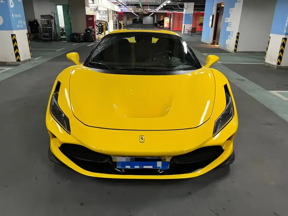 Ferrari F8
