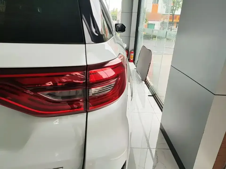 Changan CS95