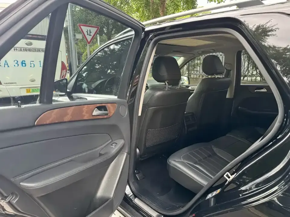 Mercedes-Benz GLE (Import)