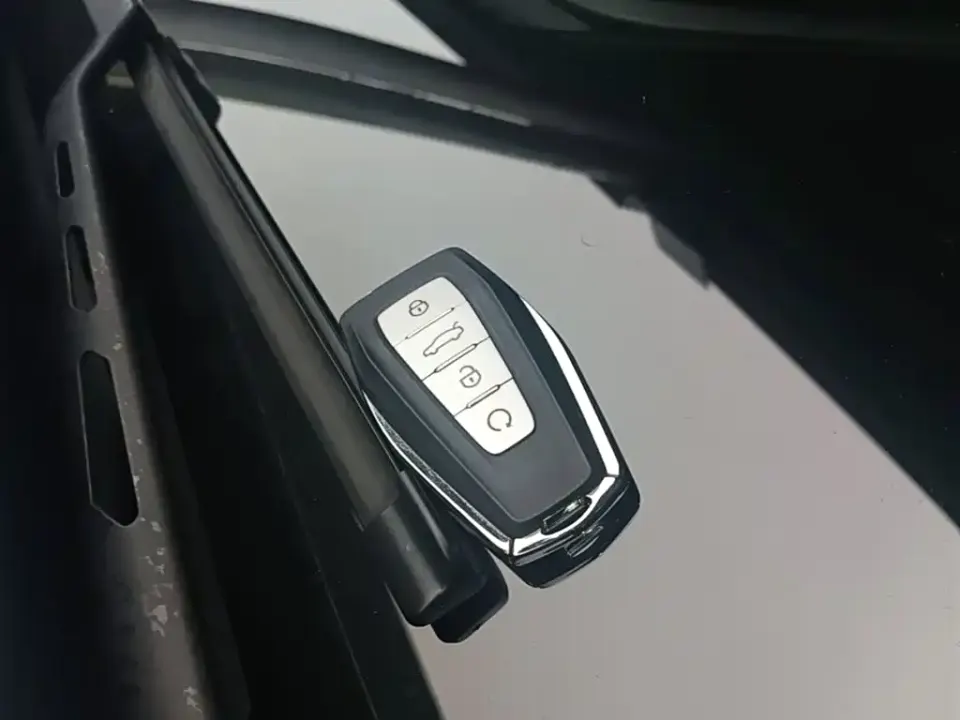 Geely Haoyue