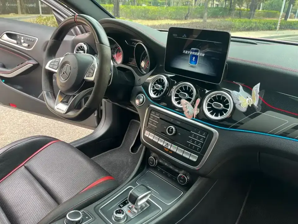 Mercedes-Benz GLA AMG