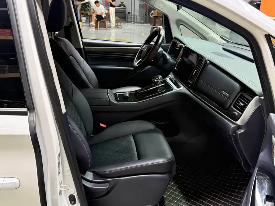 GAC Trumpchi M8
