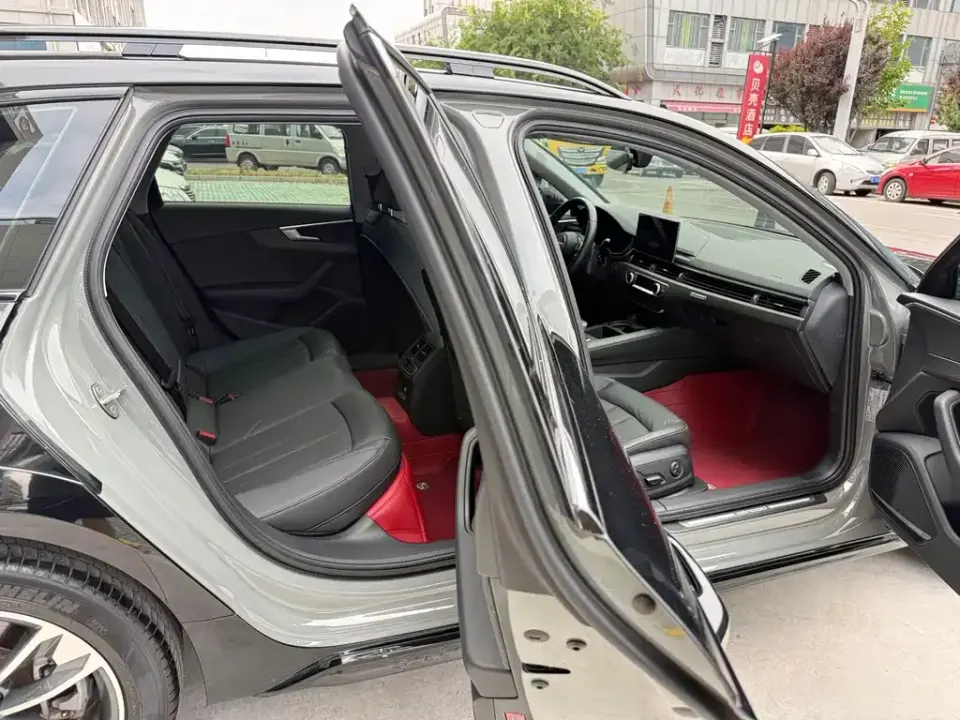 Audi A4 (Import)