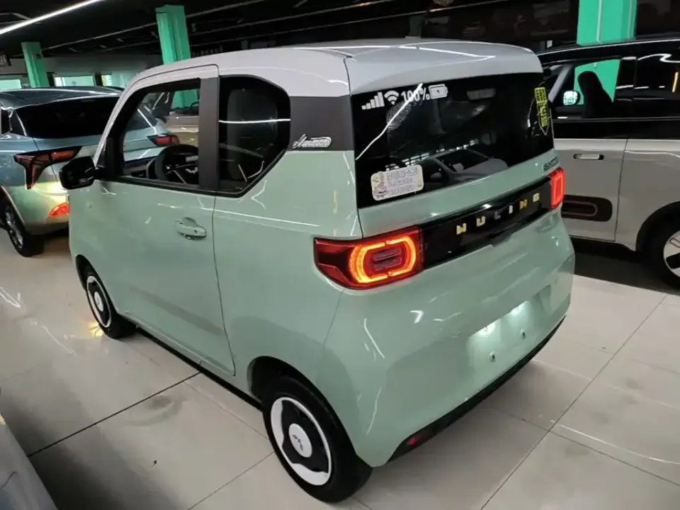 Wuling MINIEV