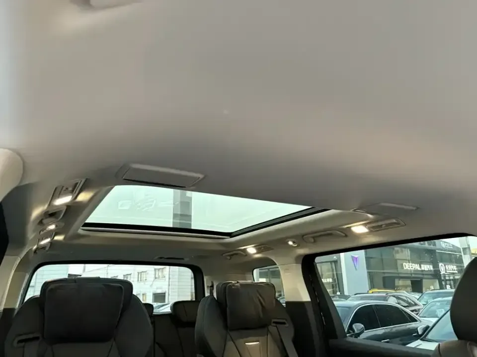 Hongqi Hongqi HQ9