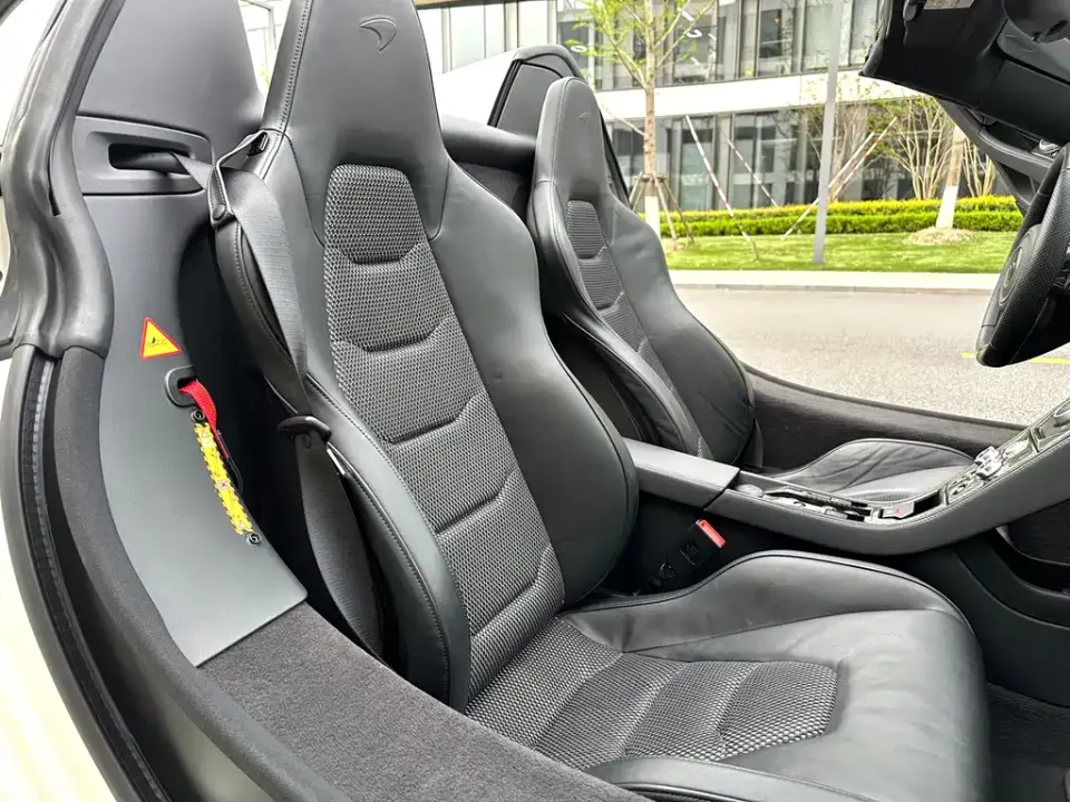 McLaren 625C