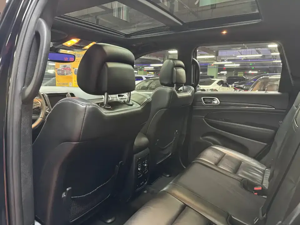 Jeep Grand Cherokee (Import)