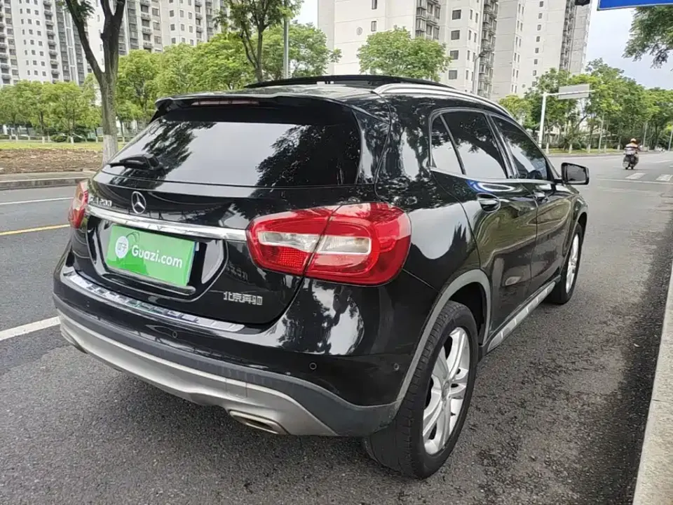 Mercedes-Benz GLA