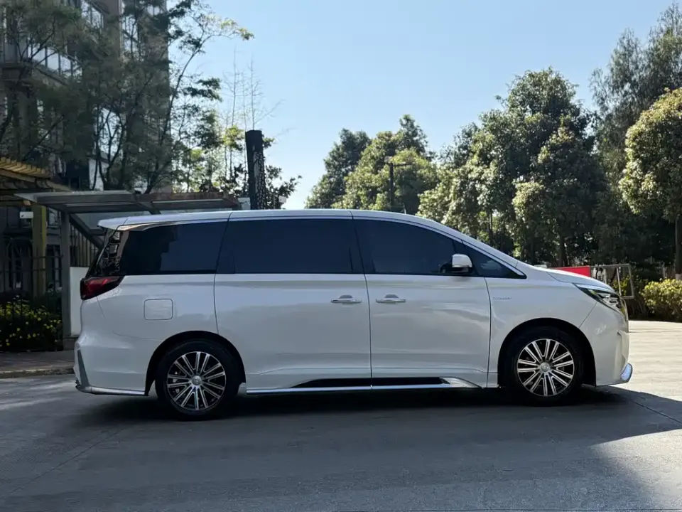 GAC Trumpchi M8