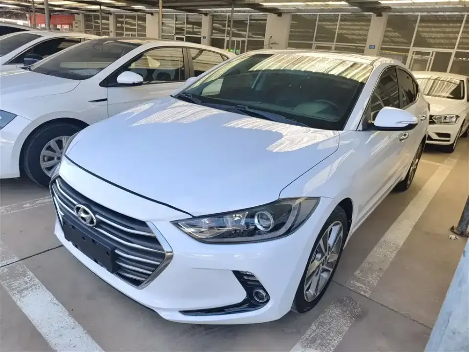 Hyundai Elantra