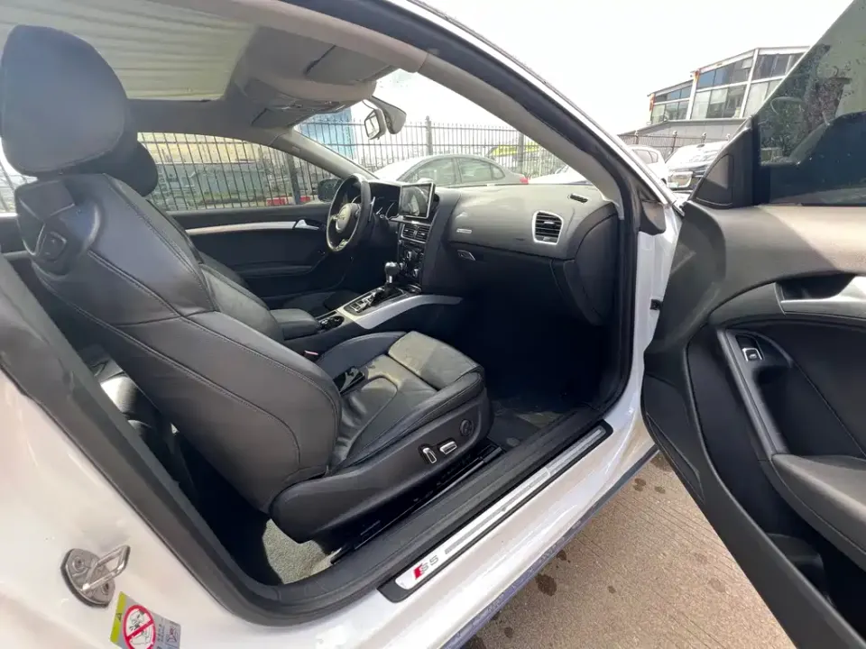 Audi A5 (Import)