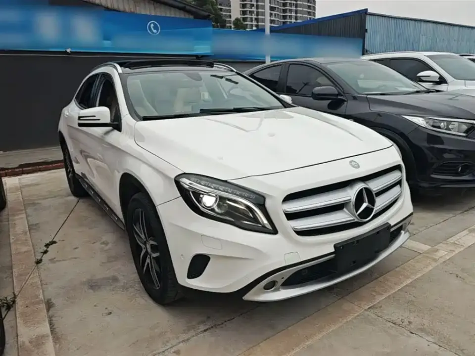 Mercedes-Benz GLA