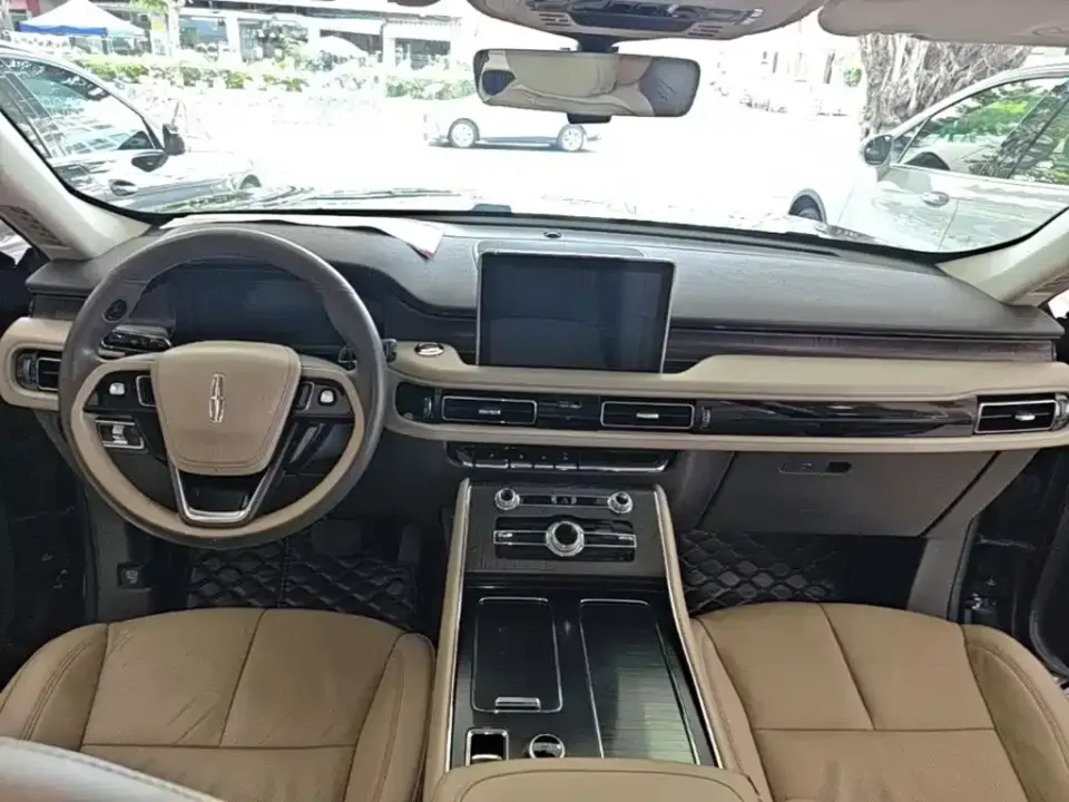 Lincoln Aviator (Import)