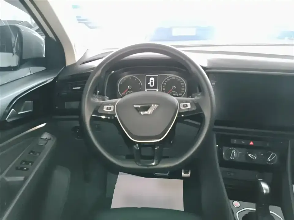 Jetta VS7