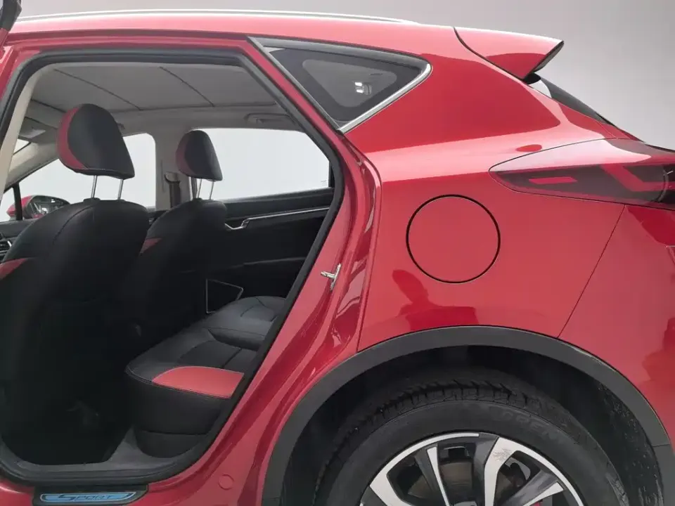 Geely Emgrand GS