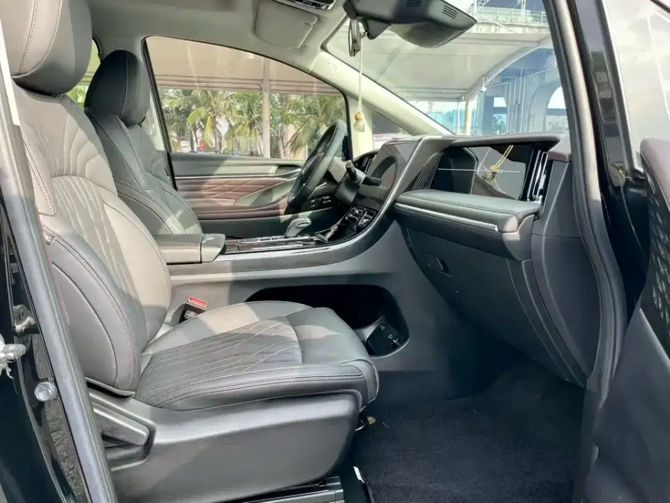GAC Trumpchi M8