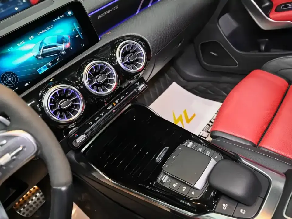 Mercedes-Benz CLA AMG