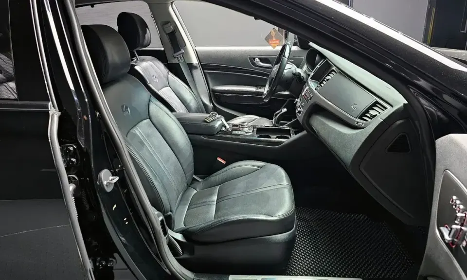Kia K9