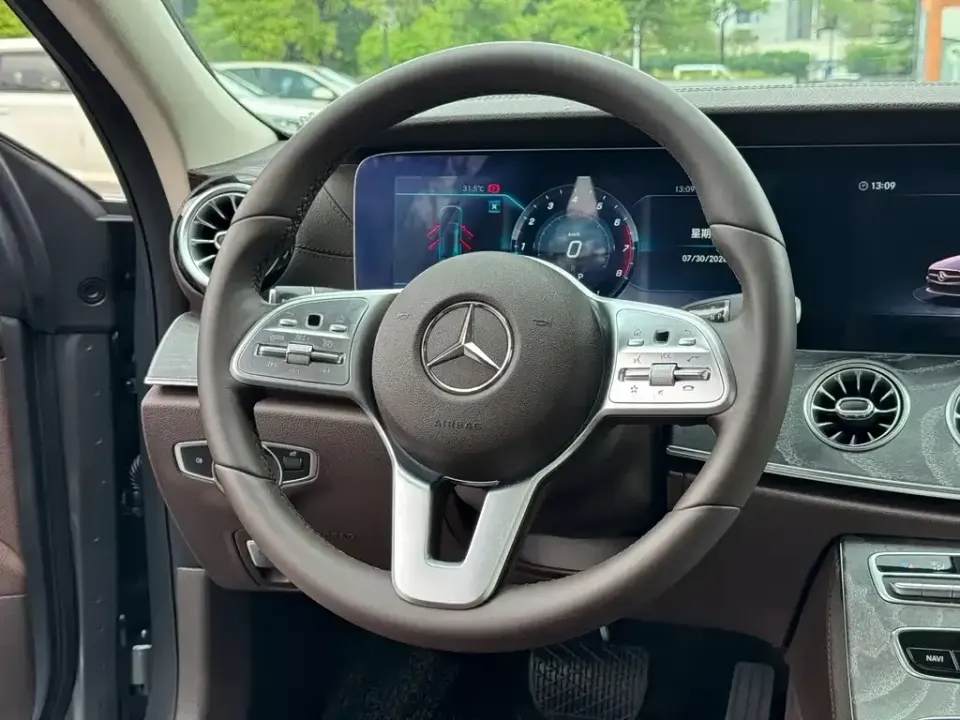 Mercedes-Benz CLS