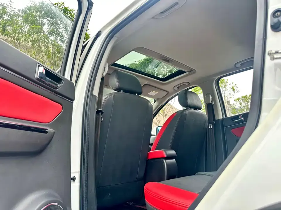 BAIC Senova X25