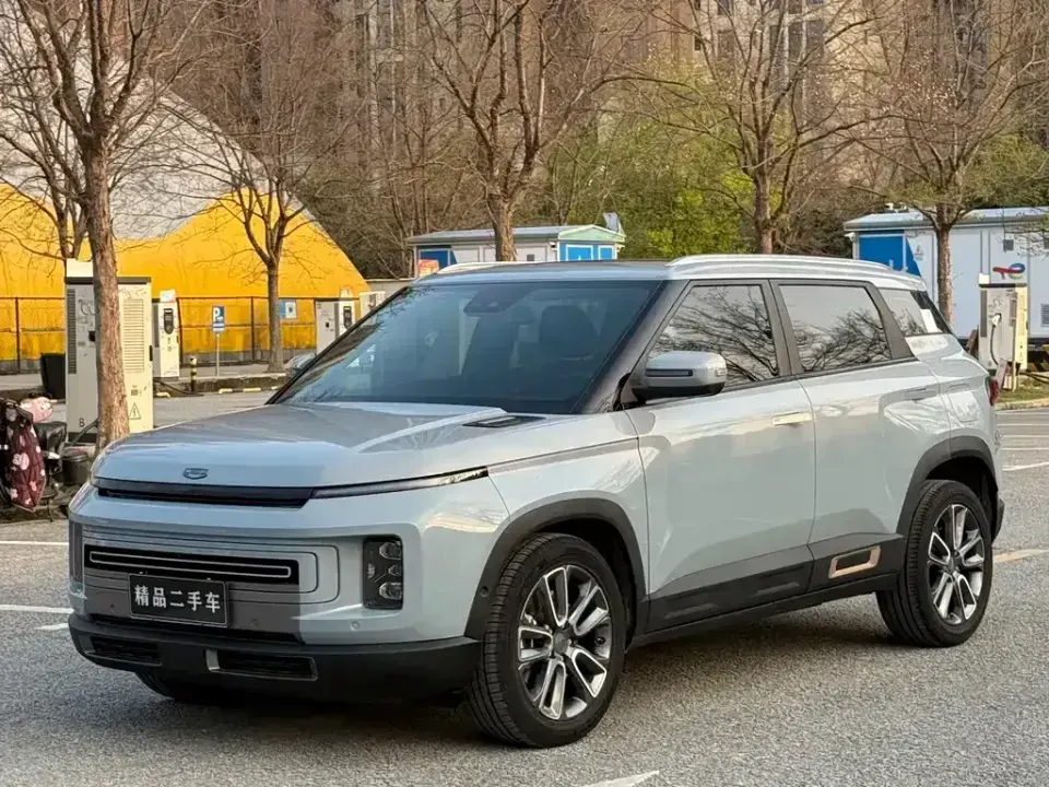 Geely ICON