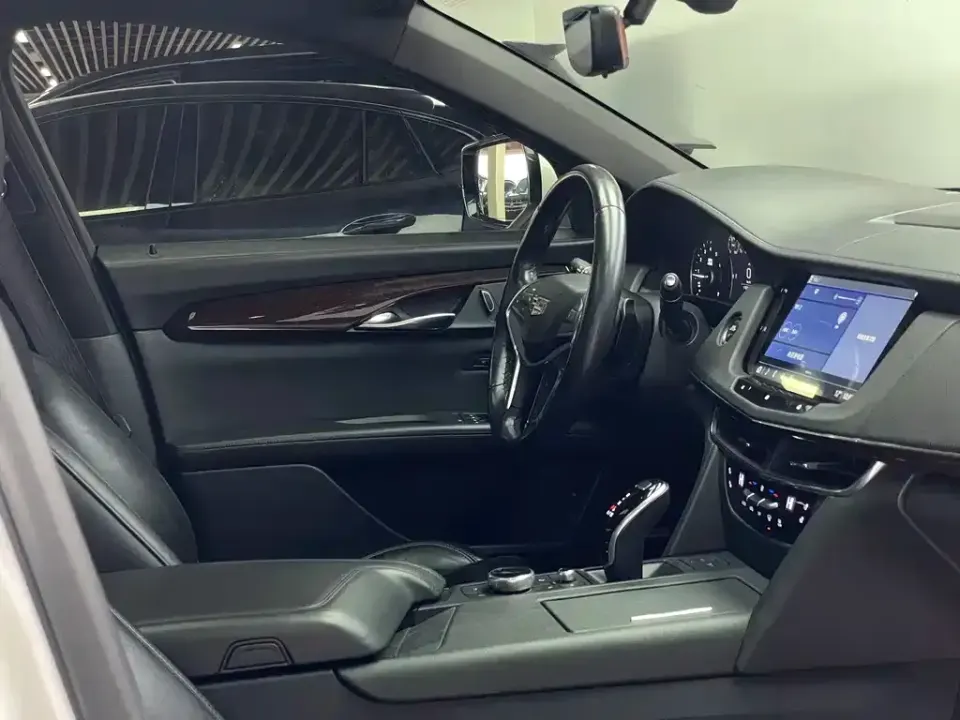 Cadillac CT6