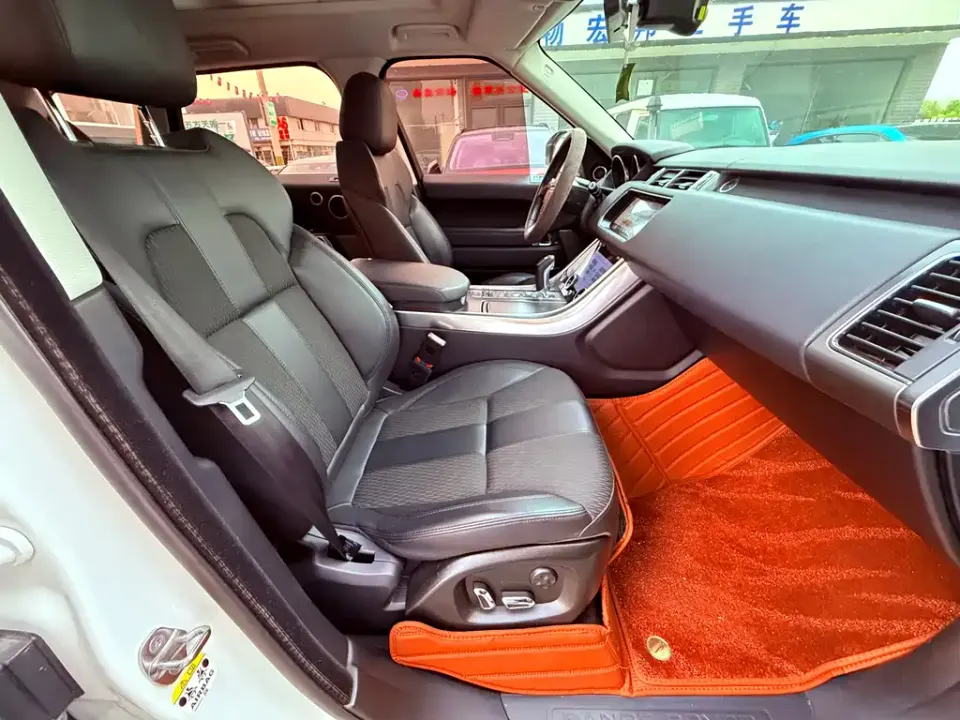 Land Rover Sport