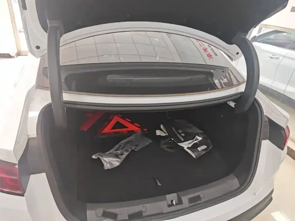 BYD Qin L