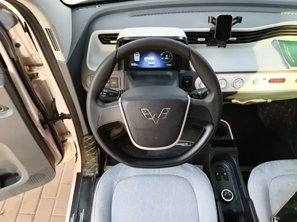 Wuling MINIEV