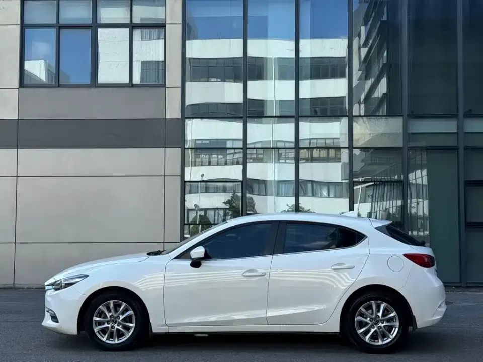 Mazda 3 Axela