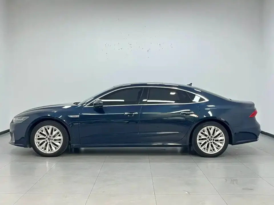 Audi A7L