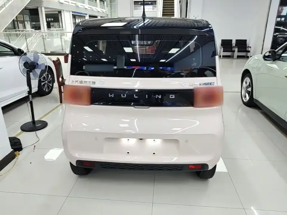 Wuling MINIEV