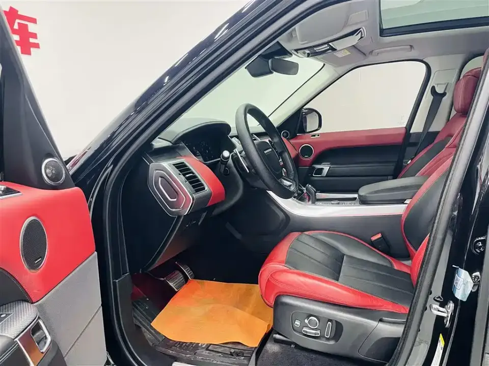Land Rover Sport
