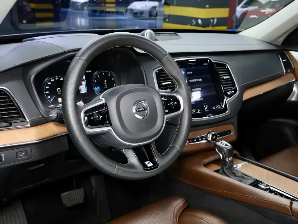 Volvo XC90