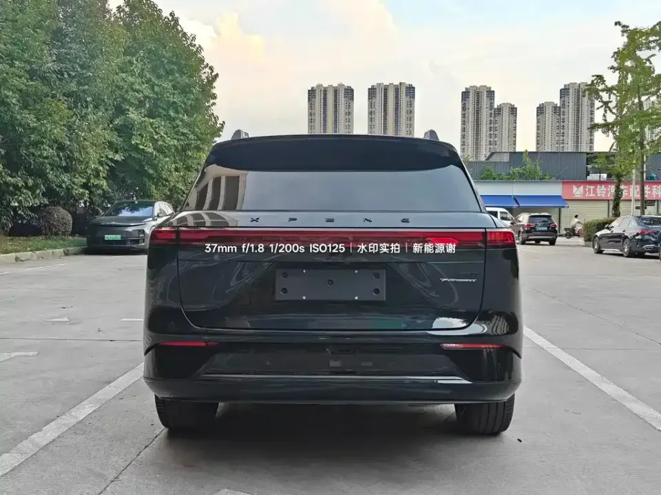 Xpeng G9