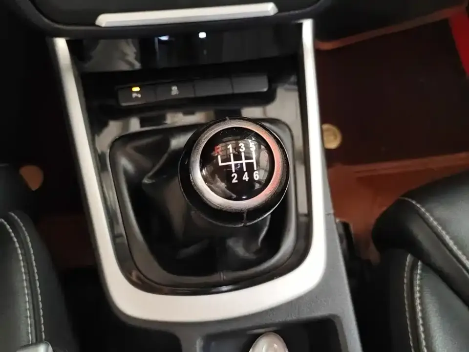 BYD MAX