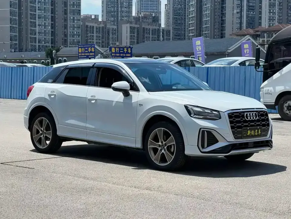Audi Q2L