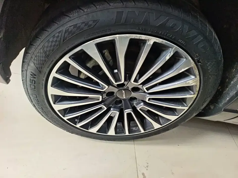 Jetour X90