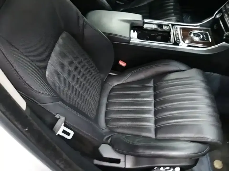Jaguar XFL