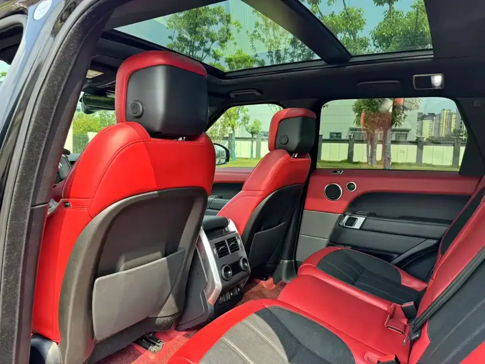Land Rover Sport