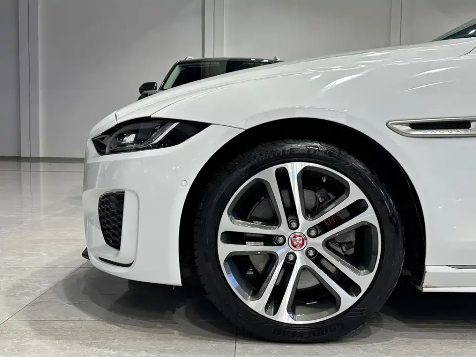 Jaguar XEL