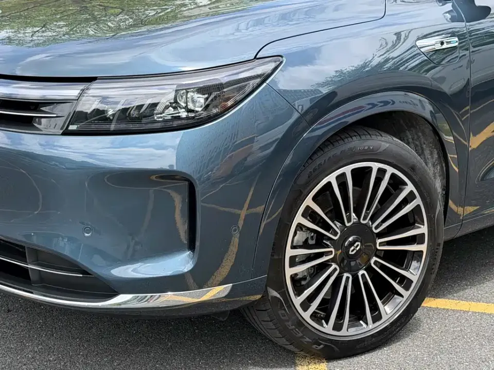 AITO M7
