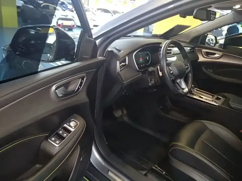 Roewe RX5 New Energy