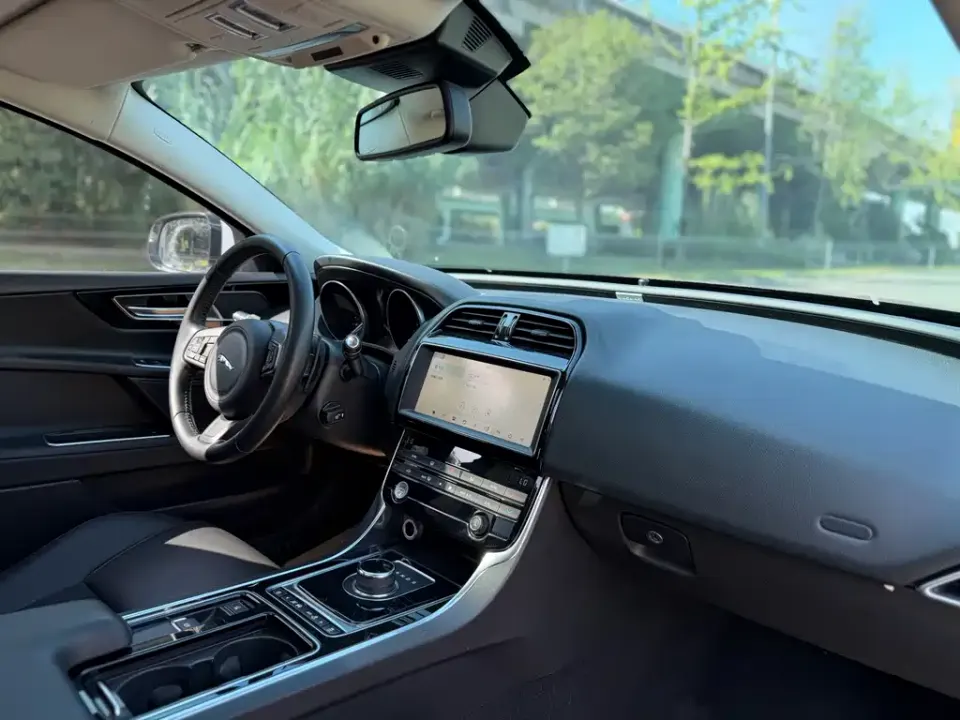 Jaguar XEL