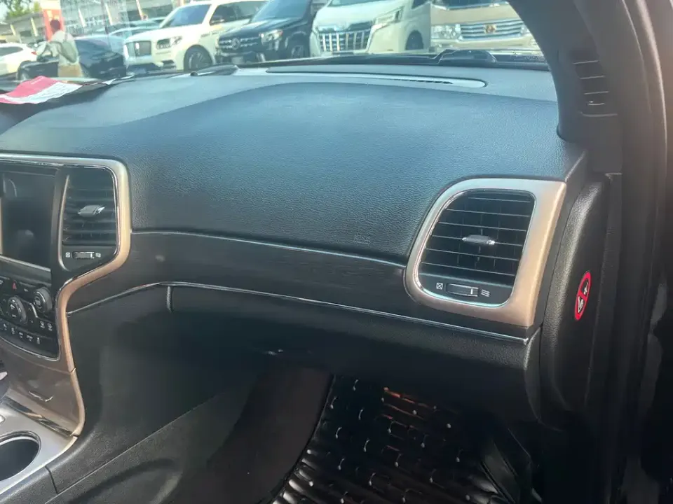 Jeep Grand Cherokee (Import)