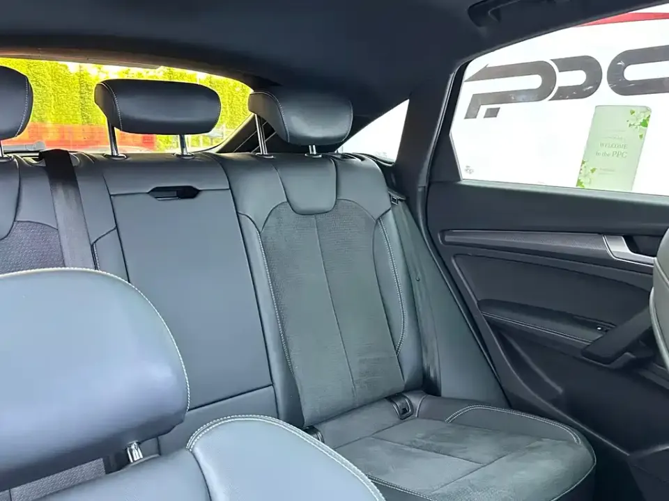 Audi Q5L Sportback