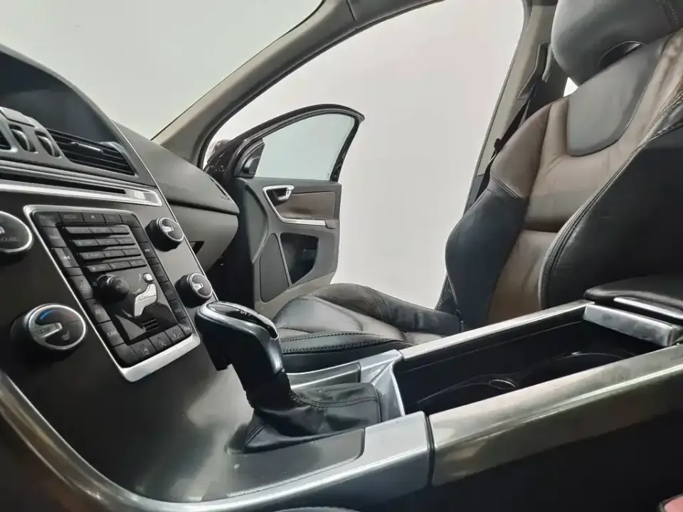 Volvo XC60 (Import)